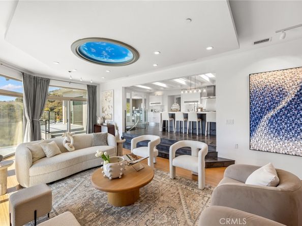 2637 N Mountain Avenue, Claremont CA 91711