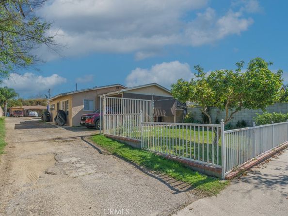 11916 Carmenita, Whittier CA 90605