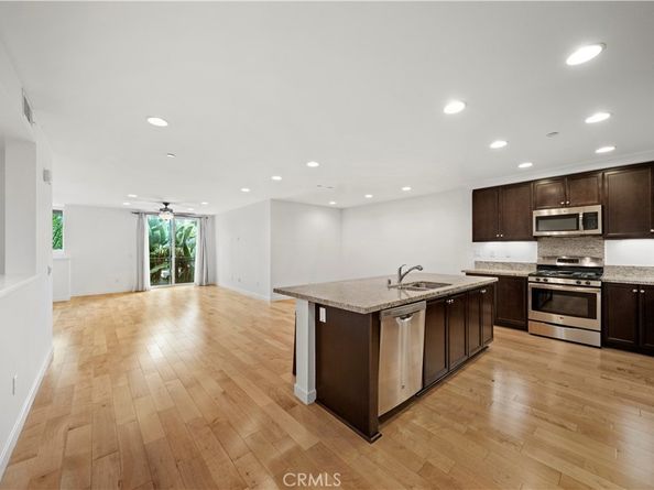 87 Waldorf, Irvine CA 92612