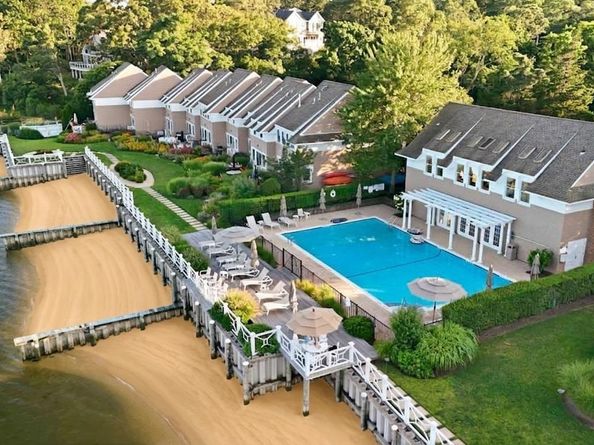 62 Canoe Place Road 623/624, Hampton Bays NY 11946