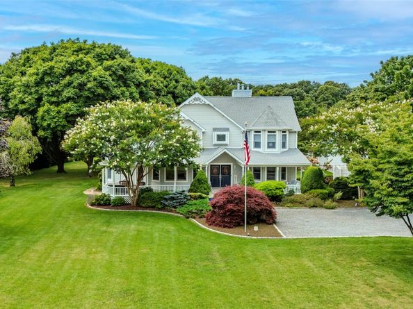 300 Private Road 8, Cutchogue NY 11935