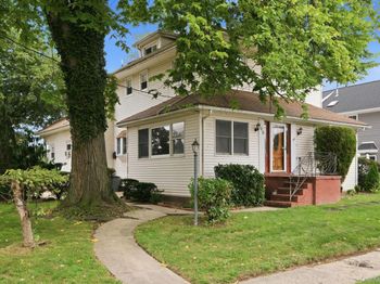 105 N Corona Avenue