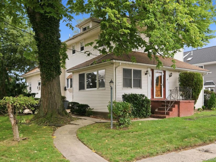 105 N Corona Avenue, Valley Stream NY 11580