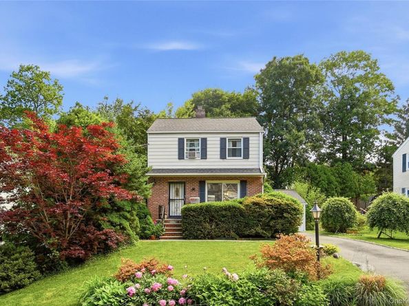 30 Greenvale Circle, White Plains NY 10607