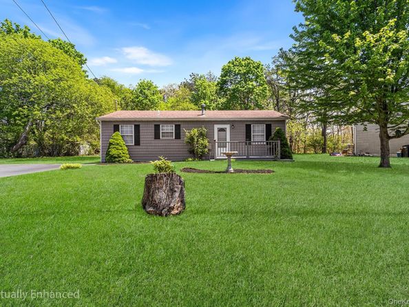 511 Bourdois Avenue, Bellport NY 11713