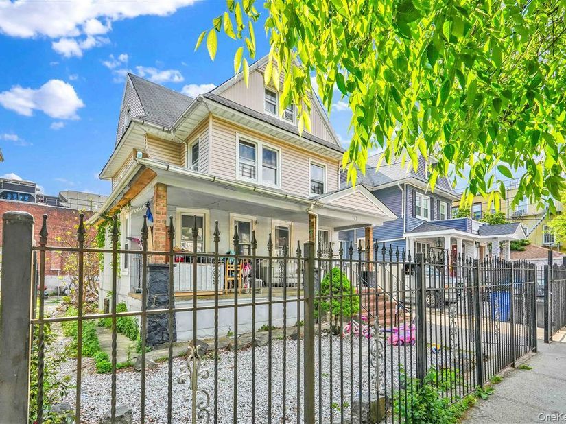 86-16 120th Street, Richmond Hill NY 11418