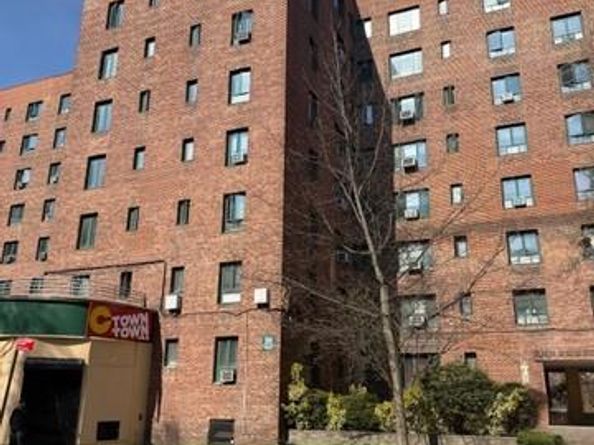 1566 Unionport Road 2H, Bronx NY 10462