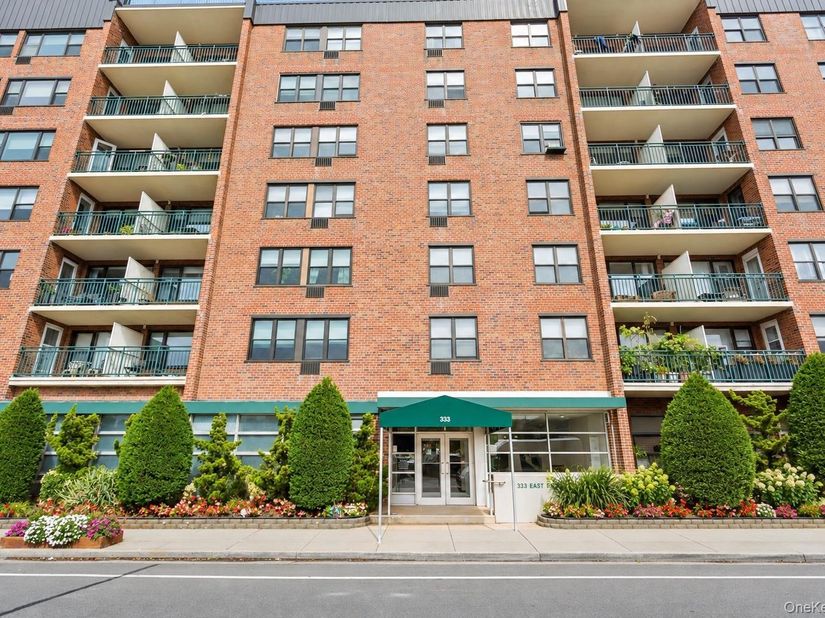 333 E Broadway 2K, Long Beach NY 11561