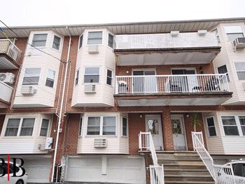 18 Cove Lane
