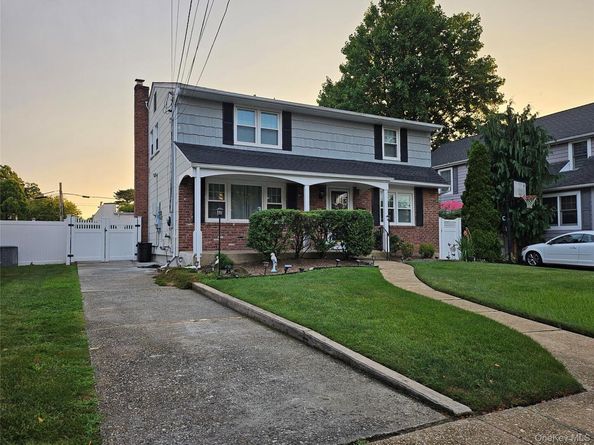 1920 Clemons Street, Bellmore NY 11710