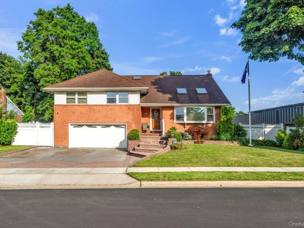 46 Audrey Road, Westbury NY 11590