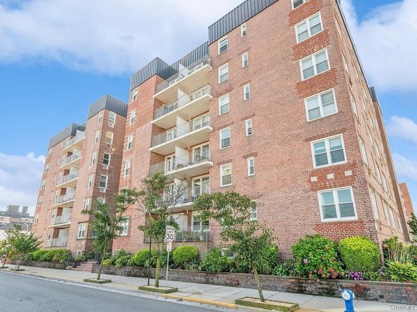210 E Broadway 6L, Long Beach NY 11561