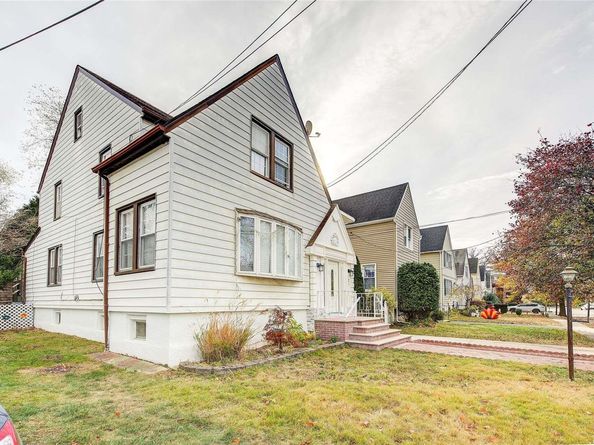 21 Fremont Road, Valley Stream NY 11581