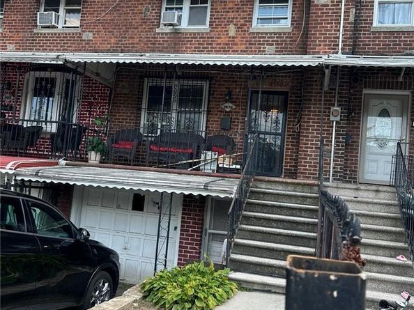 1476 Arnow Avenue, Bronx NY 10469