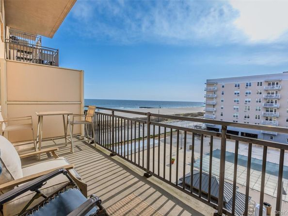 25 Neptune Boulevard 4H, Long Beach NY 11561