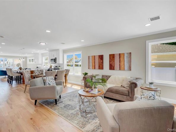 710 Franklin Avenue, Massapequa NY 11758