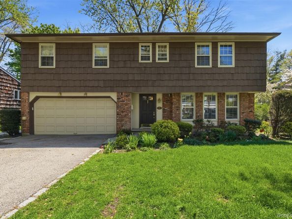25 Sherwood Drive, Larchmont NY 10538