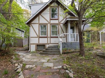 7 Amagansett Drive