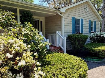 18 Beaver Lane W