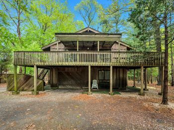 179 Gnarled Hollow Road