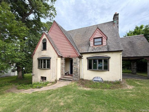 53 Robinson Avenue, Glen Cove NY 11542