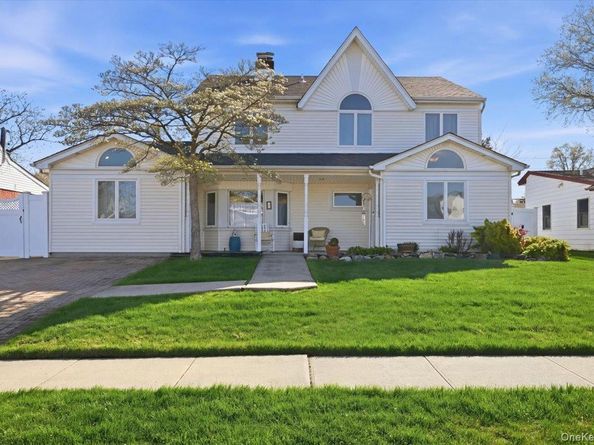 45 Horn Lane, Levittown NY 11756