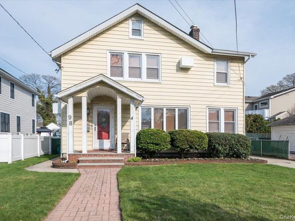 98 Melrose Avenue, Lynbrook NY 11563