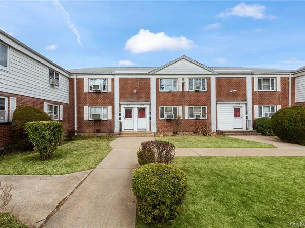 221-31 Braddock Avenue UPPER, Queens Village NY 11427