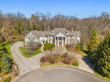 5 Rocky Hollow Drive
