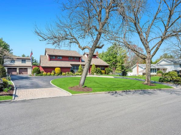 9 Artisan Avenue, Huntington NY 11743