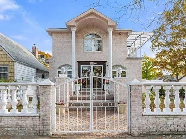 26504 79th Avenue, Glen Oaks NY 11004