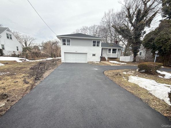 201 Brookside Avenue, Roosevelt NY 11575