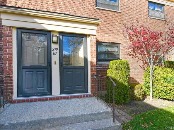 219-07 74th Avenue 447B2, Oakland Gardens NY 11364