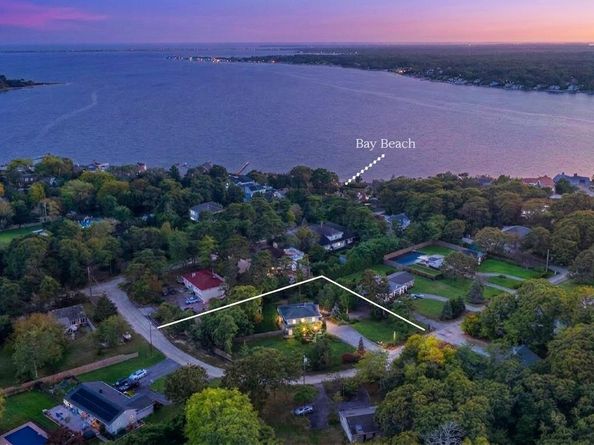 3 Jefferson Ave., Hampton Bays NY 11946