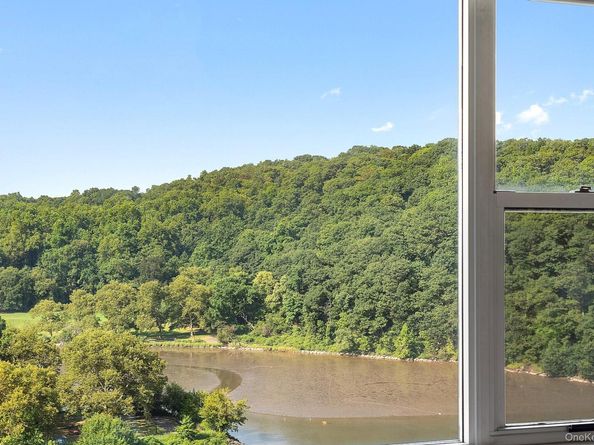 2400 Johnson Avenue 3B, Bronx NY 10463