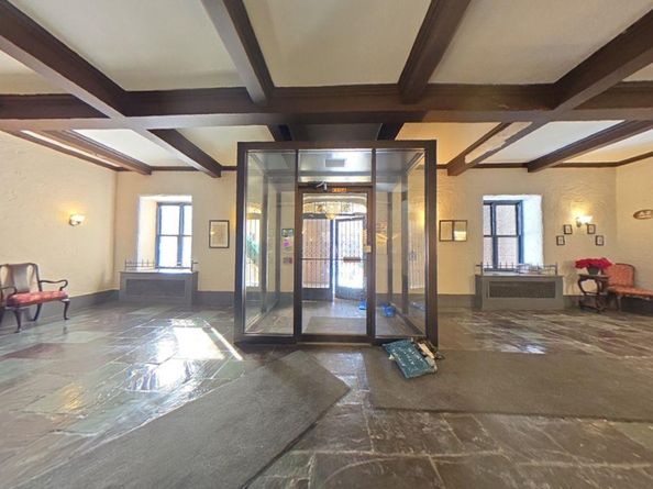 100 Pelham Road 2B, New Rochelle NY 10805