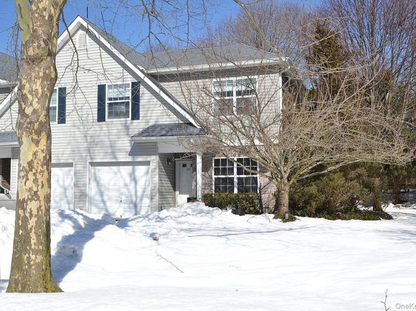321 Medea Way, Central Islip NY 11722
