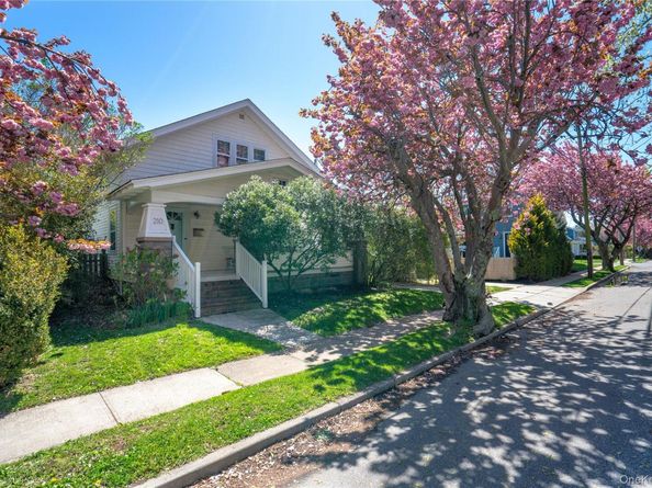 210 5th Street, Greenport NY 11944