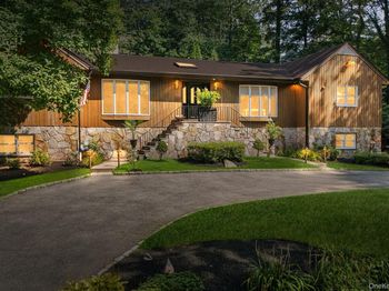 23 Medford Lane