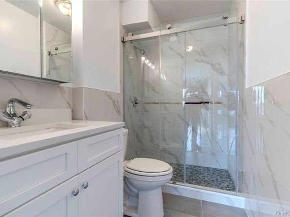 166-25 Powells Cove Boulevard 10G, Whitestone NY 11357