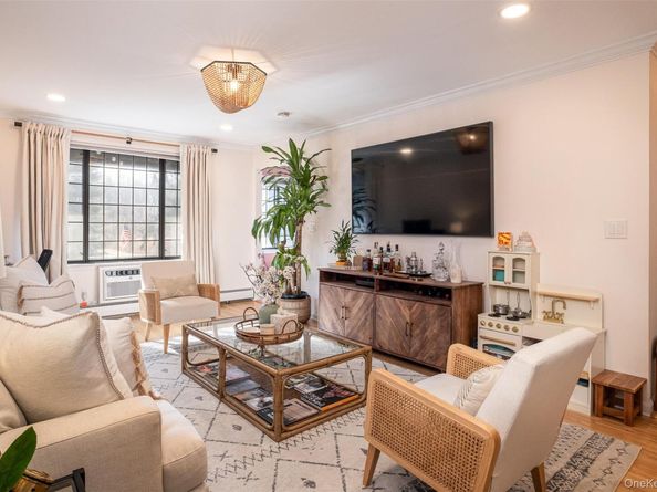 4 Foxwood Drive 5, Pleasantville NY 10570