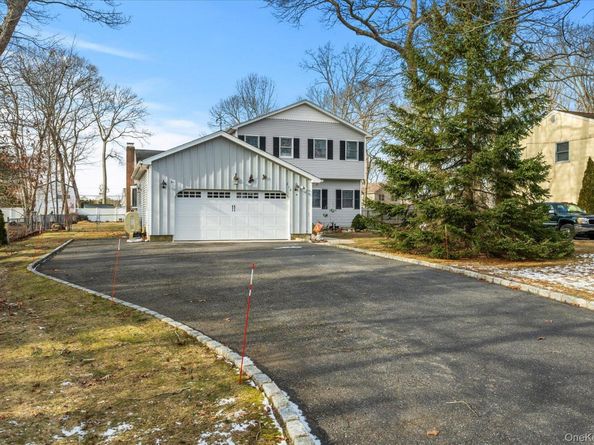 214 Pipe Stave Hollow Road, Mount Sinai NY 11766