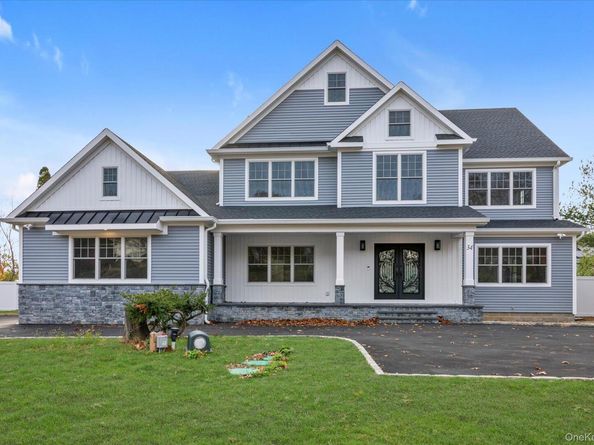 34 Calumet Drive, Dix Hills NY 11746
