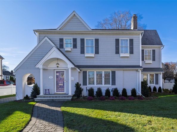 166 Princeton Road, Rockville Centre NY 11570