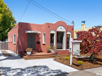 2228 Spaulding Avenue