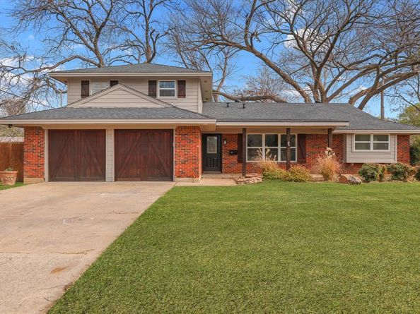 611  Ravenwood Drive , Arlington Texas 76013