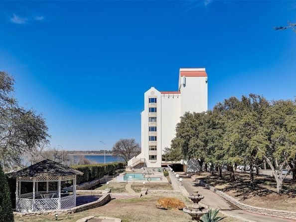 2103  Reflection Bay Drive , Arlington Texas 76013