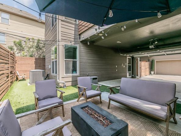 2441  Thatcher Drive , Dallas Texas 75206