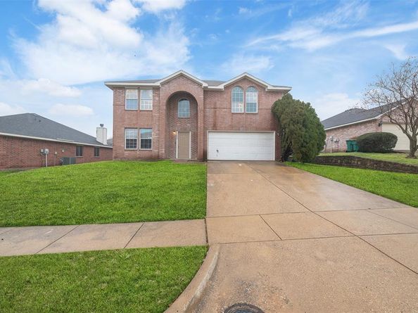 1092  Winding Creek , Cedar Hill Texas 75104