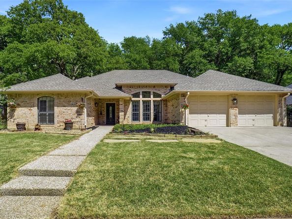 2620  Surrey Woods Road , Flower Mound Texas 75028